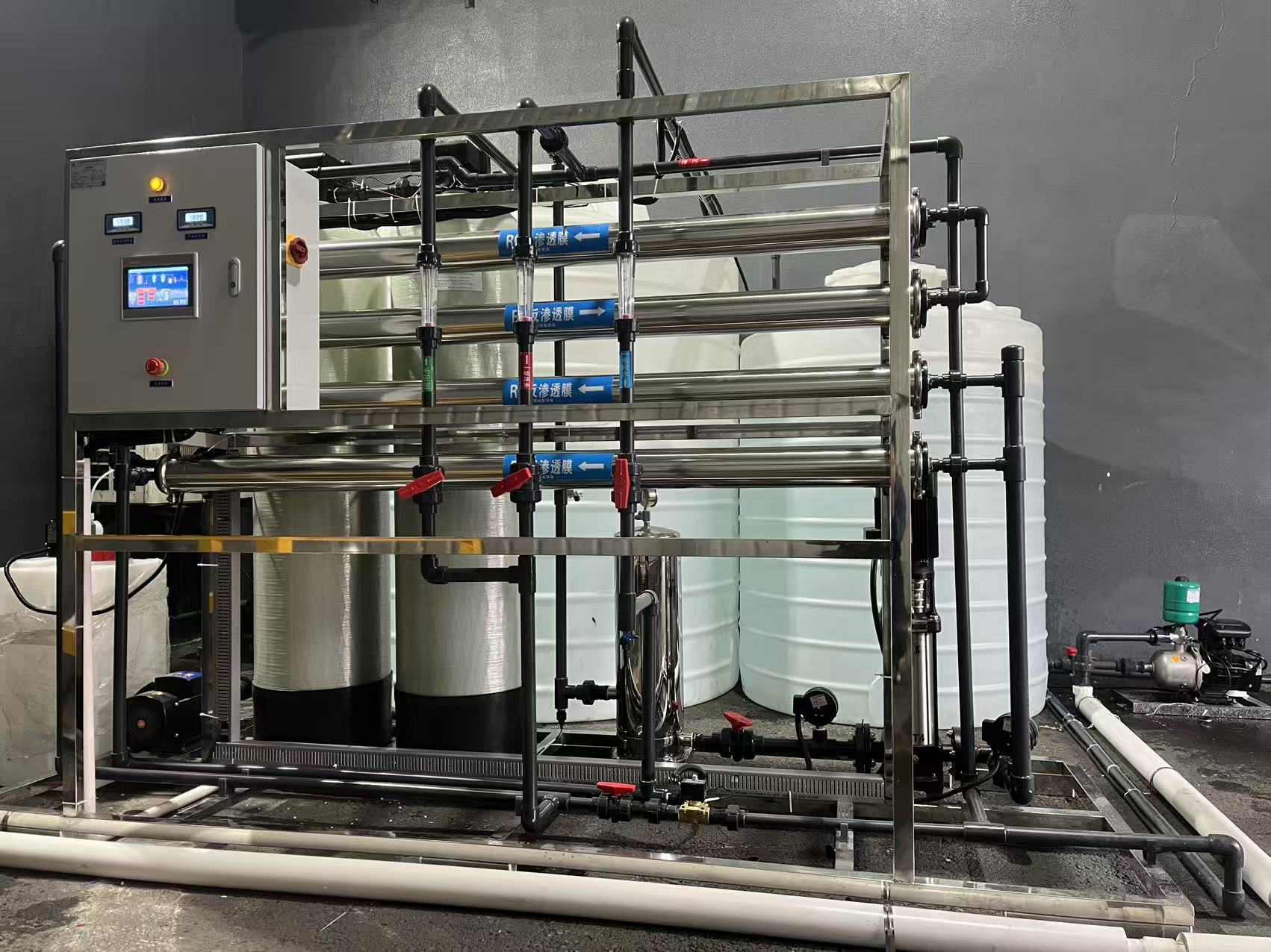 超声波清洗行业2吨纯水设备